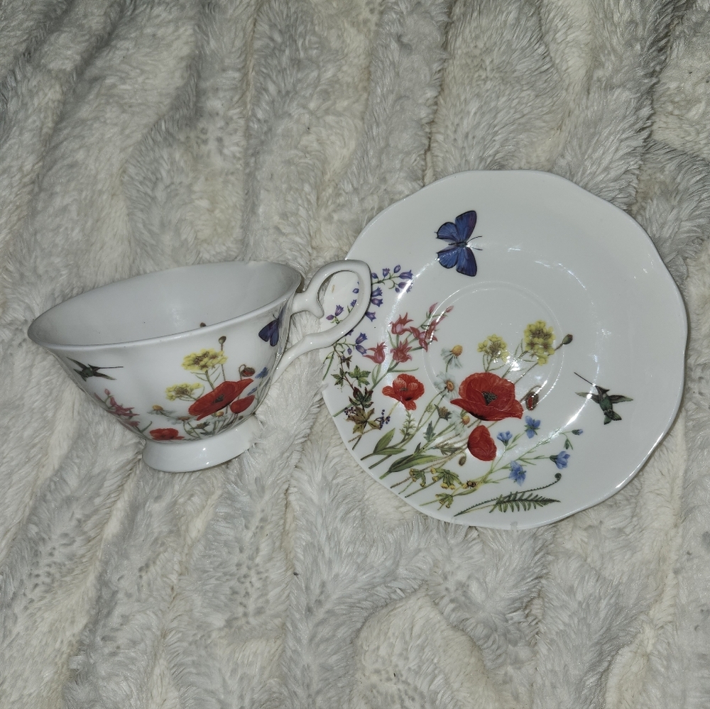 Floral Butterfly Bone China Teacup and Saucer Set - White with Red Poppy Design